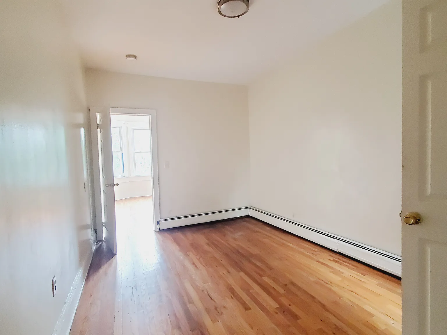 2 bed, 800 sqft, $1,895 — Photo 2