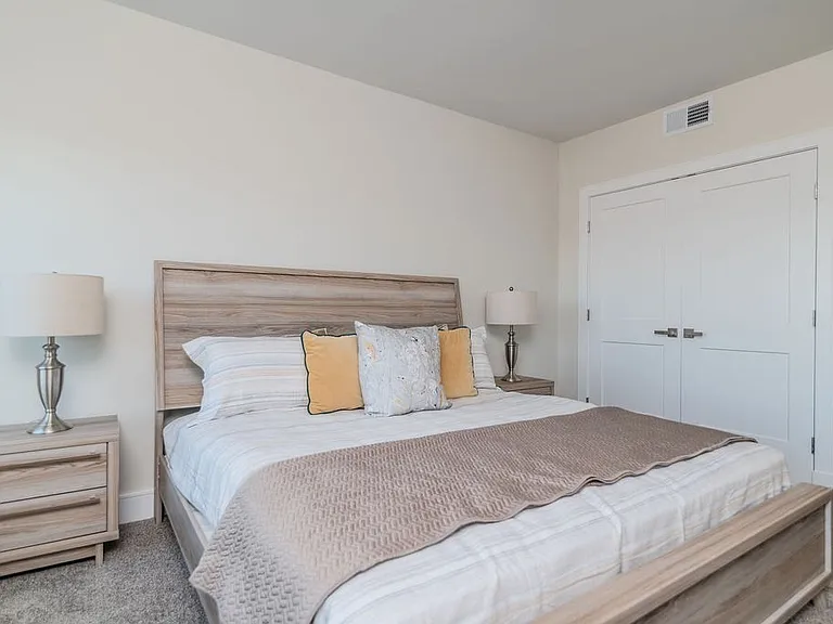 488 Quincy Ave #6 — Photo 21