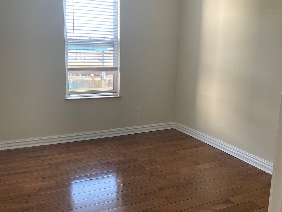 1st image of 2554 Kensington Ave Floor 3
