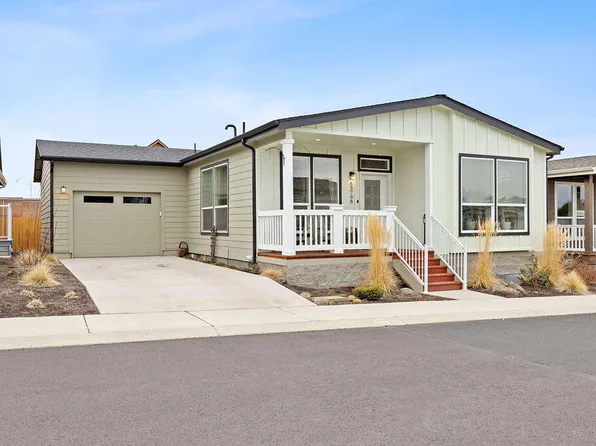 63798 Ranch Village Dr #12, Bend, OR 97701
