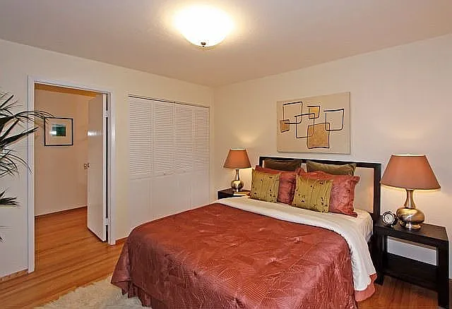 Bedroom w/California Closets