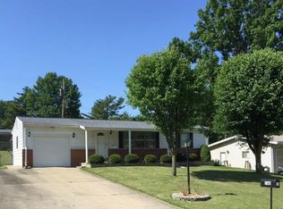 760 Redstone Dr, Saint Louis, MO