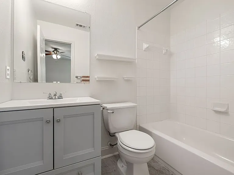 14525 Harris Ridge Blvd #B — Photo 19