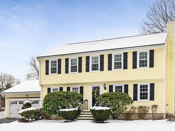 3rd image of 2 Parker Cir