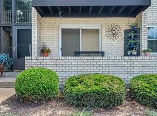 102 Shadalane Walk APT A, Ballwin, MO