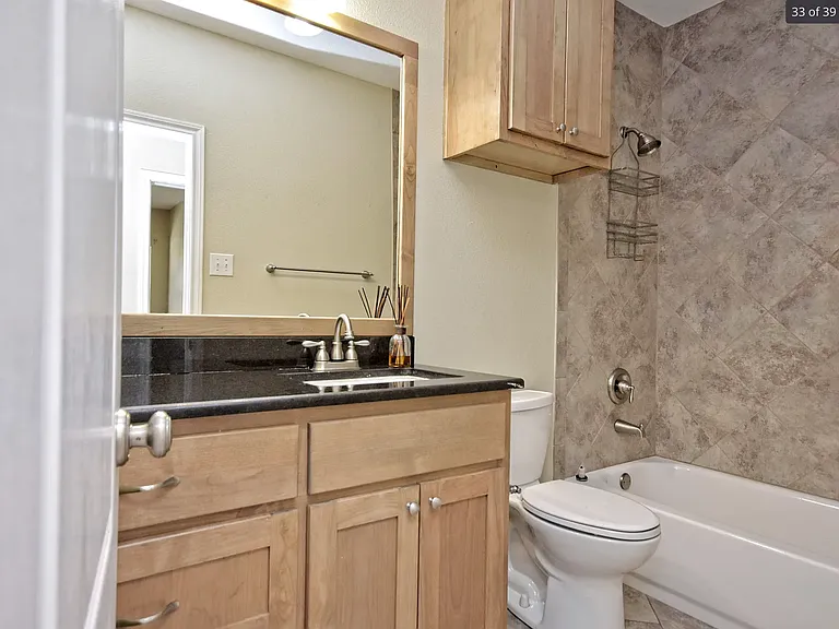 140 Oak Plaza Dr — Photo 37