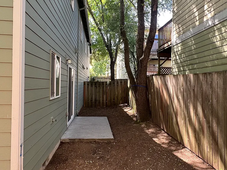 12623 SE Tibbetts St — Photo 16