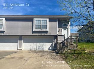 511 Andypaul Ct, Raymore, MO 64083