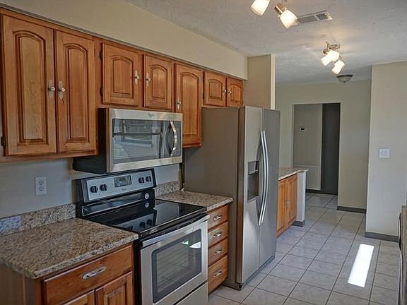 3rd image of 5417 Colewood Pl