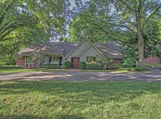 2494 E 49th St, Tulsa, OK 74105