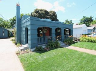7004 SE Knight St, Portland, OR 97206