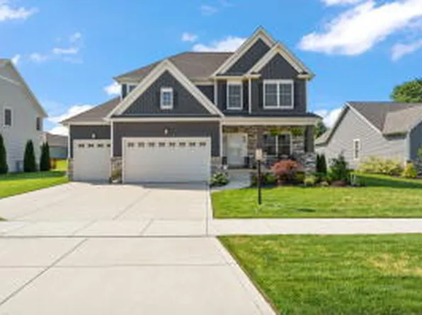 2011 Timberwood Ln, Chesterton, IN 46304