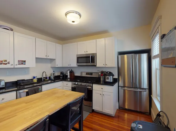 652 Green St, Cambridge, MA 02139