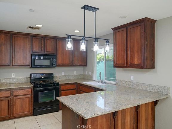 5th image of 5742 Magnolia Ave