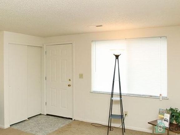 2nd image of 3260 E 7th Ave APT A