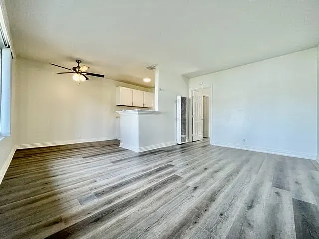 1812 W Crestwood Ln #A5 — Photo 15