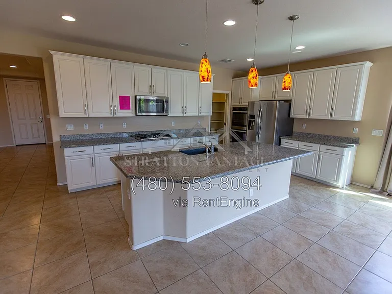 18295 W Saguaro Ln — Photo 16