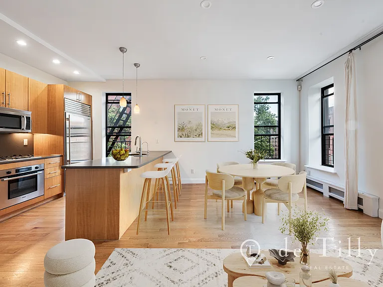 536 Henry St #3 — Photo 6