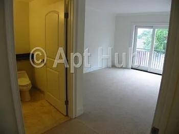 2 bed, 1140 sqft, $3,695 — Photo 3