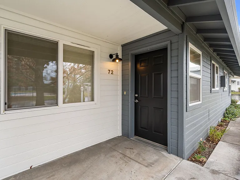 Talent Parkside Apartments — Photo 46