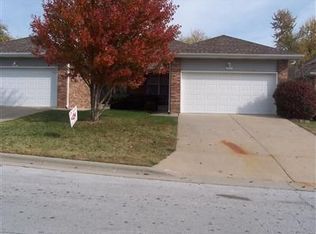 1712 S 10th Ave, Ozark, MO 65721