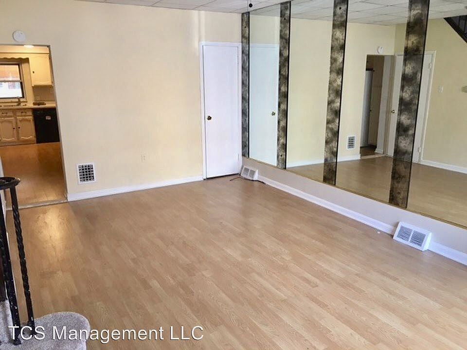 1632 S 27th St, Philadelphia, PA 19145 | Zillow