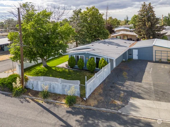402 Dow Avenue, Moses Lake, WA 98837