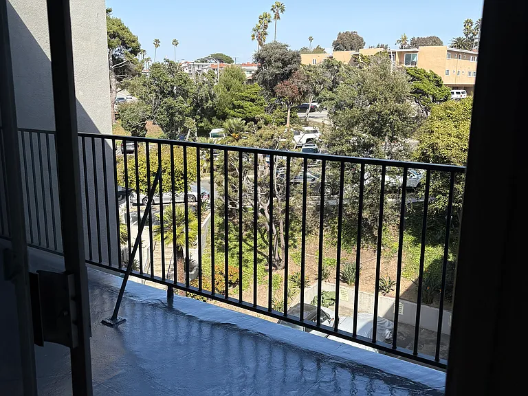 Riviera Holiday — Photo 10