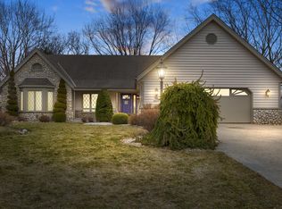 N58W24211 Clover Dr, Sussex, WI 53089