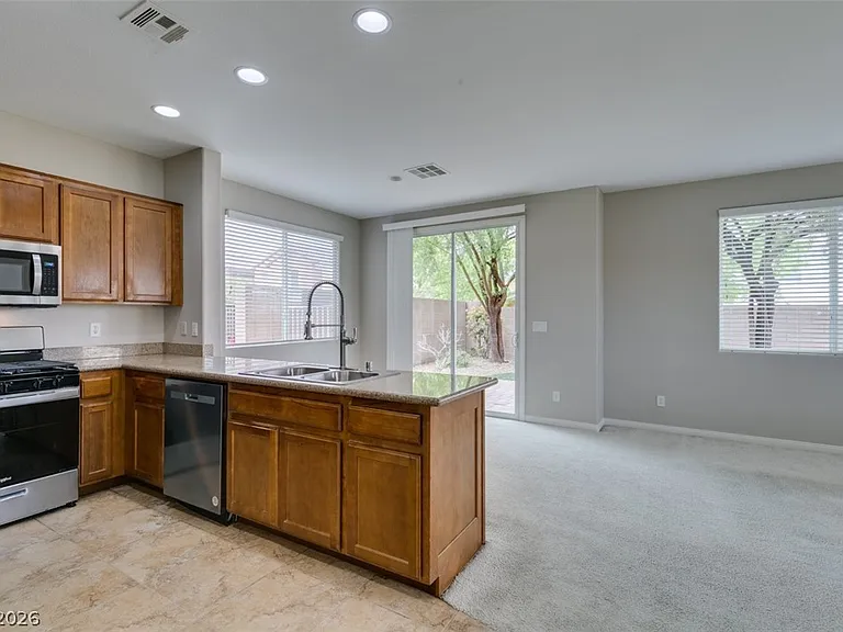 284 Trailing Putt Way — Photo 6