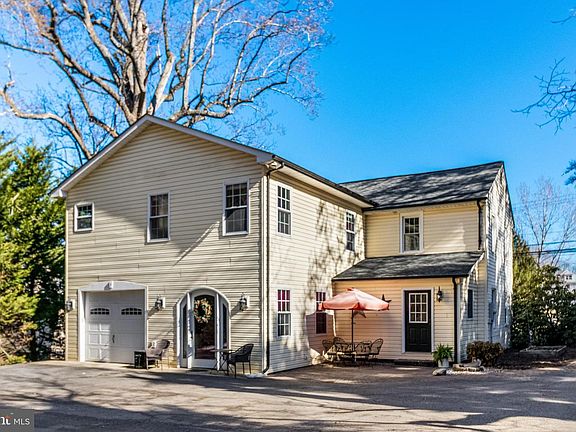 3rd image of 28055 Old Village Rd