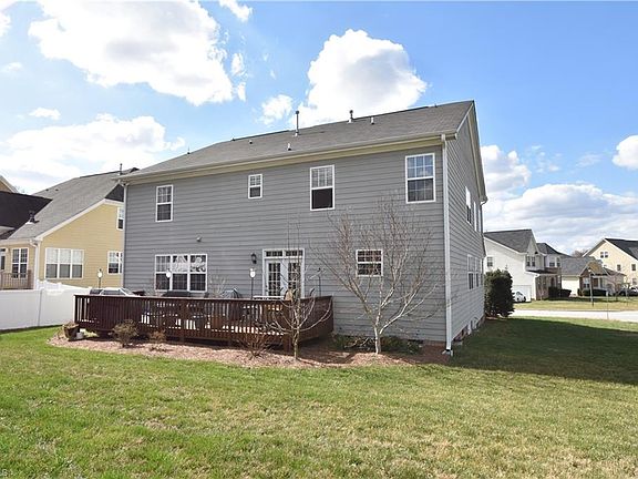 5th image of 3901 Fox Grove Trl
