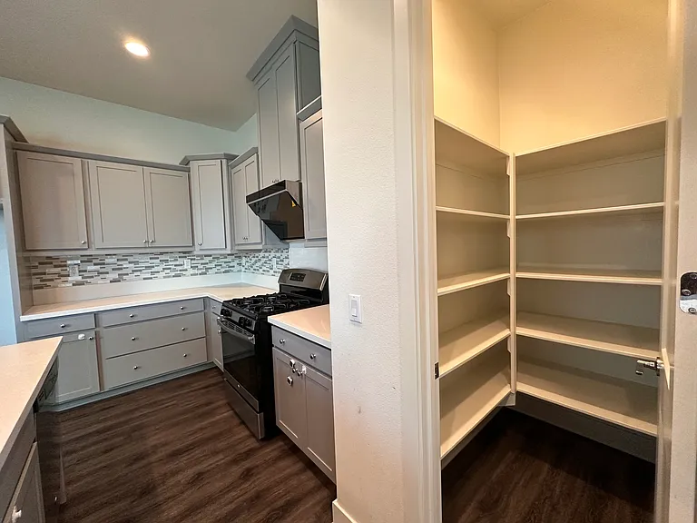 15852 Ellington Way — Photo 8