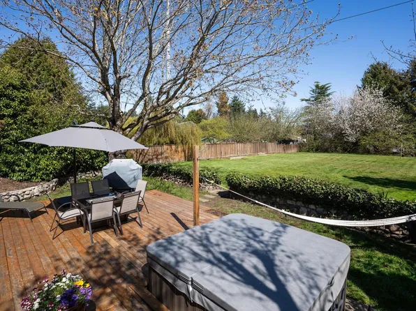 1310 53a St, Delta, BC V4M 3E6