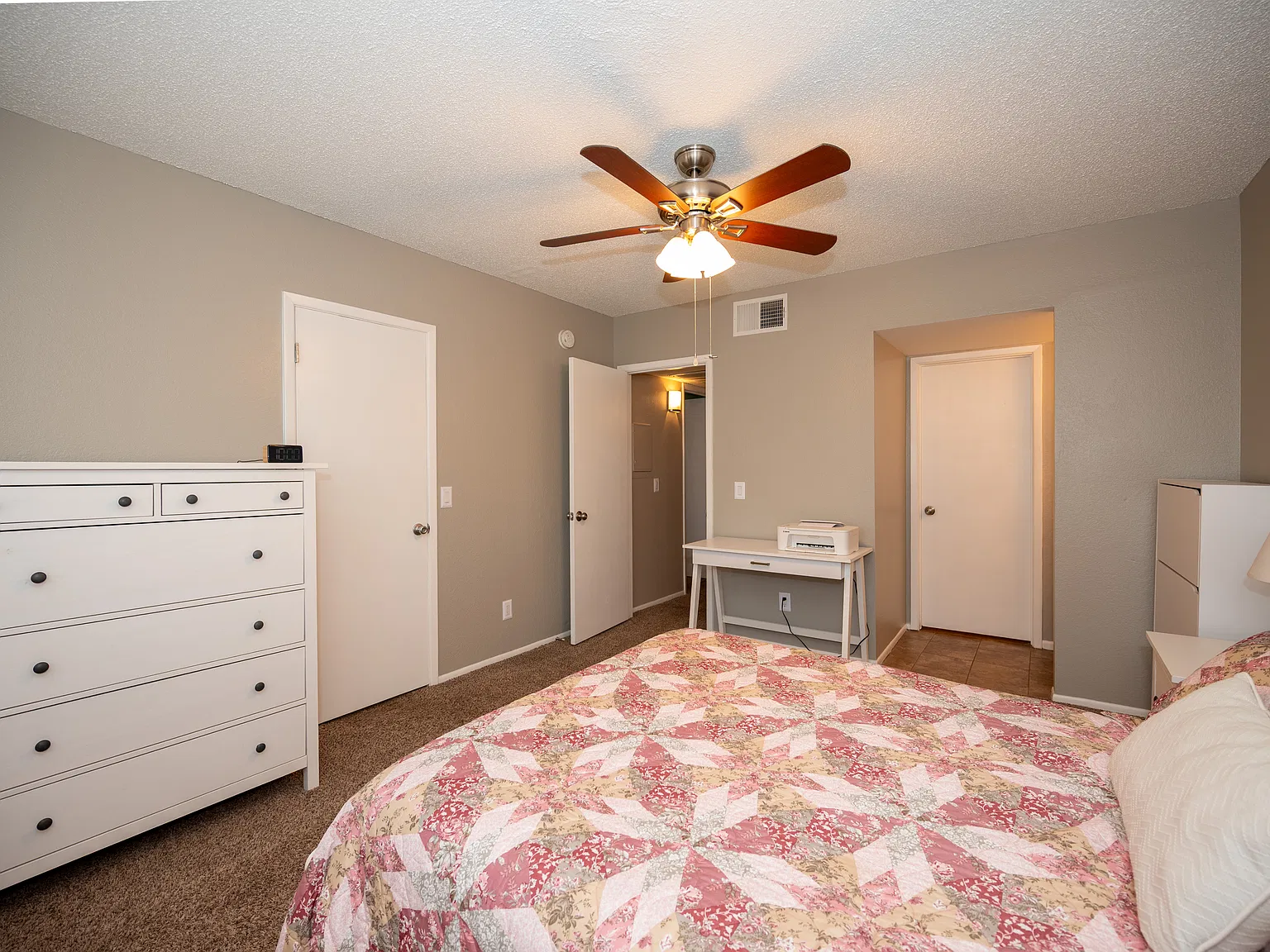 2 bed, 1015 sqft, $1,200 — Photo 3