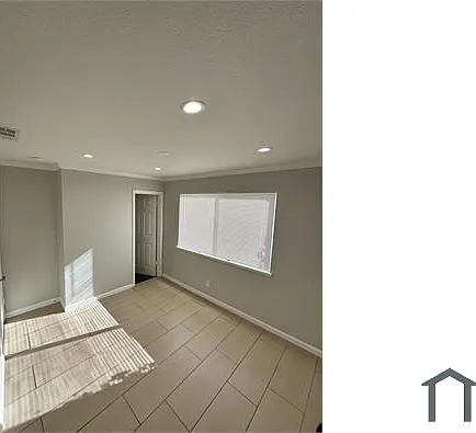 7033 Linwood Way — Photo 6