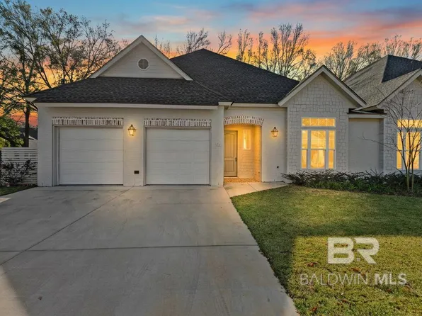 100 Sadie Ln #100, Fairhope, AL 36532