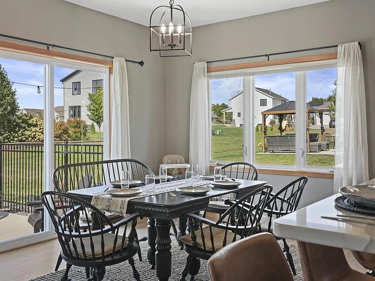 1016 Peterson Dr — Photo 27