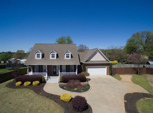 328 Shadow Oak Ct, Boiling Springs, SC 29316