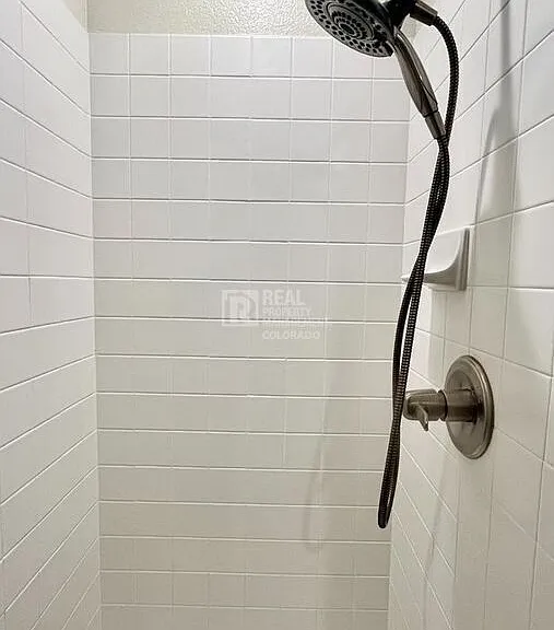 10134 Spring Water Ct — Photo 28