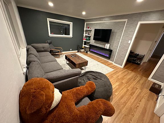 TV room, separate from main living room