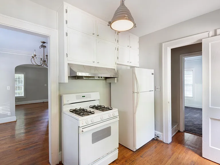 1189 Francis St NW — Photo 19