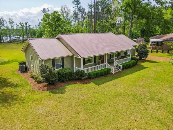 2537 E Hickory Dr, Donalsonville, GA 39845