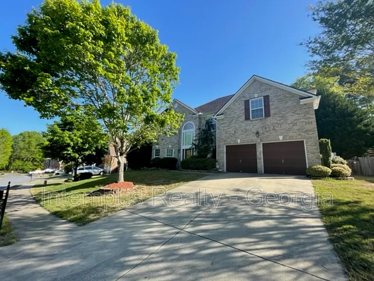 585 Gran Heritage Way — Photo 2