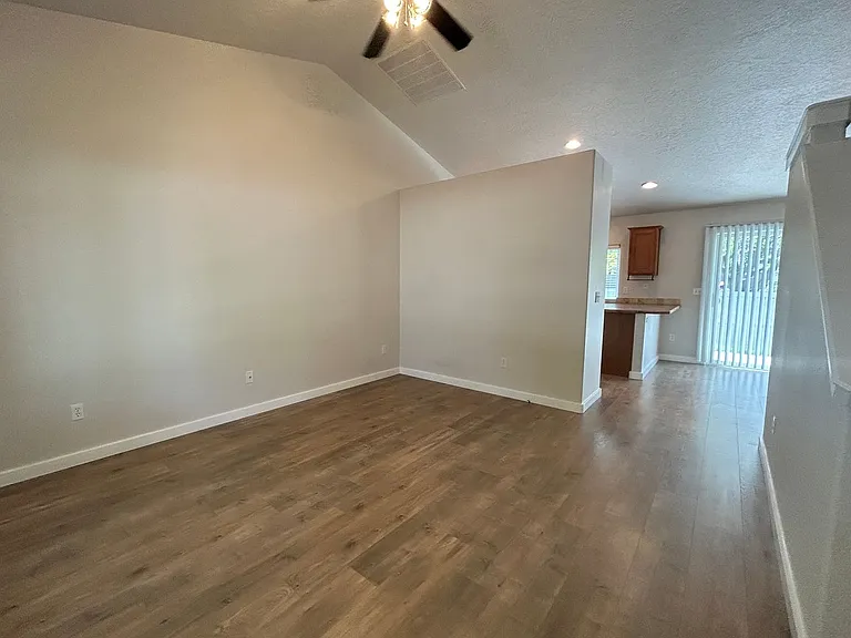 2225 W Steely Ct — Photo 3