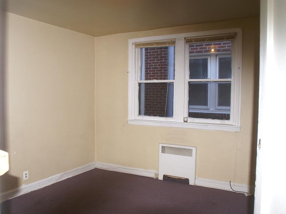 1st image of 2219 N Salford St