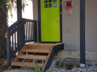 813 N 44th St #A, Seattle, WA 98103