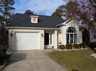 1956 Kwansan Ct, Toms River, NJ 08755
