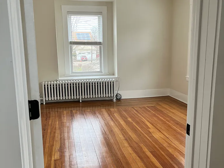 17 Linden Pl #2 — Photo 7