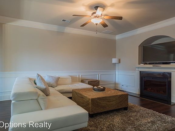 5th image of 1020 Jardin Ct
